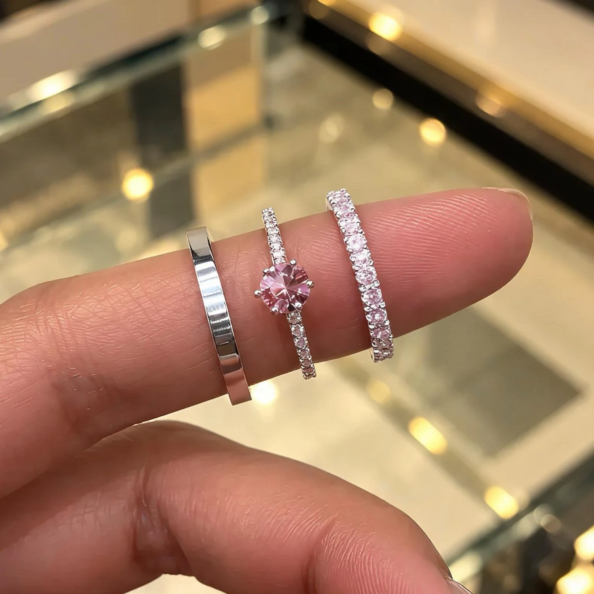 Aliança 2mm Cravejada ( Rosa ) - Prata 950